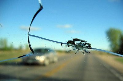 Broken-Windscreen-400x266