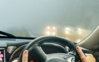 What-to-do-when-you-have-a-fogged-windscreen-400x253